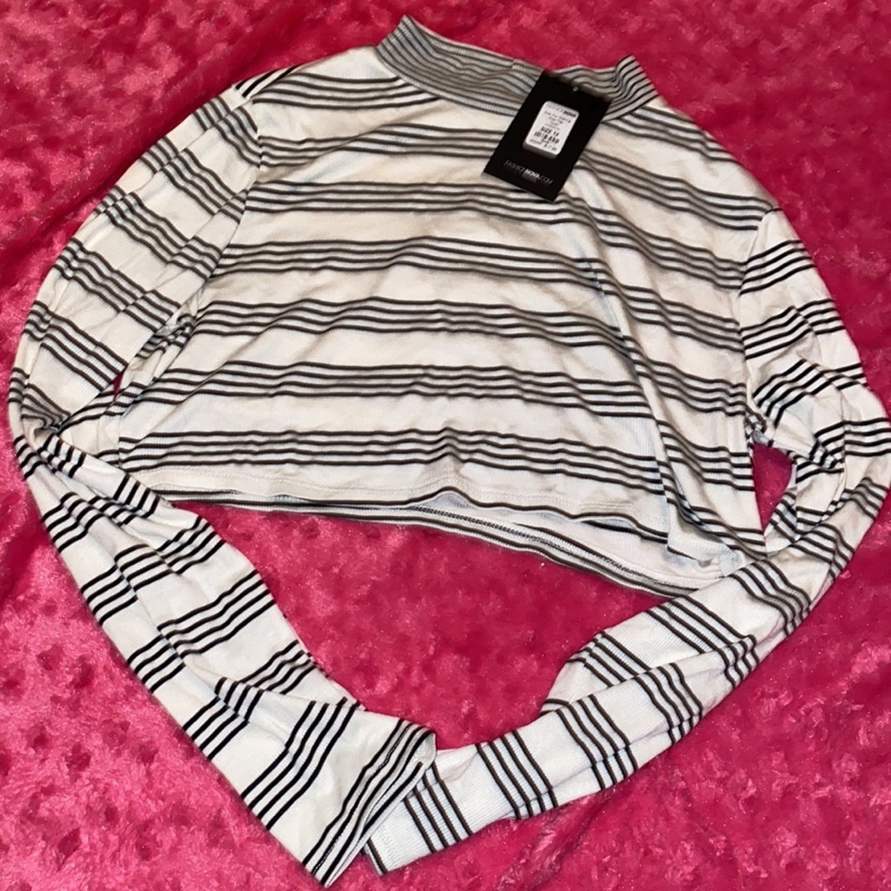 Long Sleeve Fashion Nova Crop Top